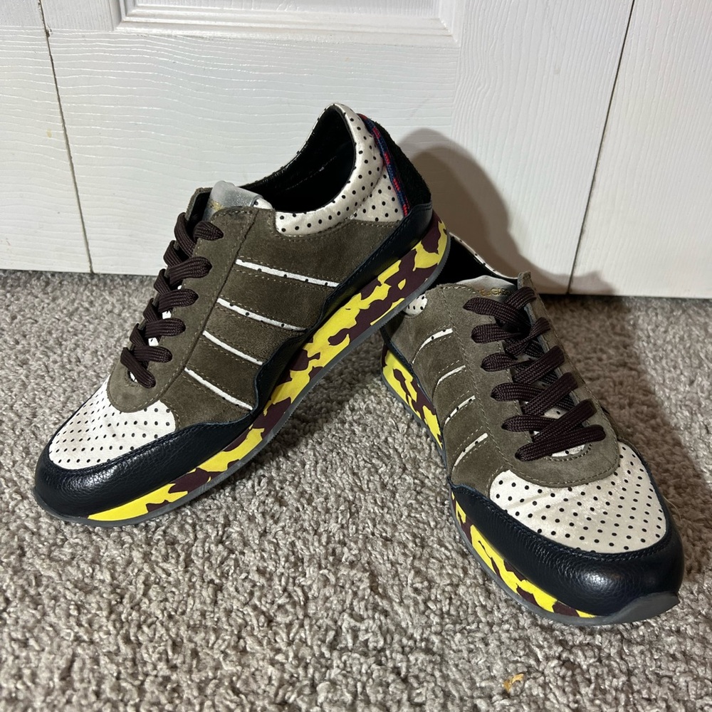 Dolce and Gabbana sneaker